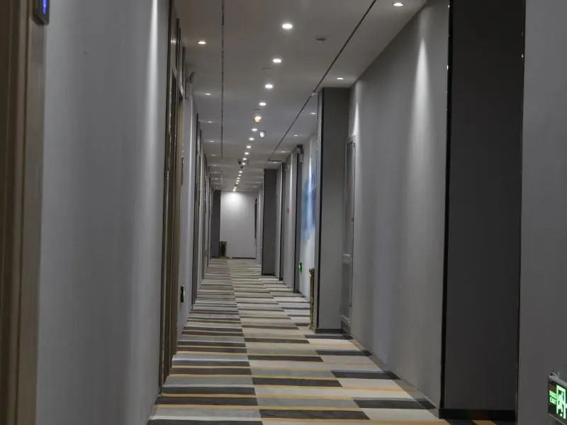 Shell Hotel Zhengzhou East High-Speed Railway Station Zhengdong Commerical Center