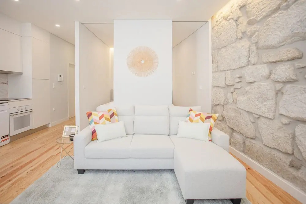 Liiiving - Aliados Stone Apartment