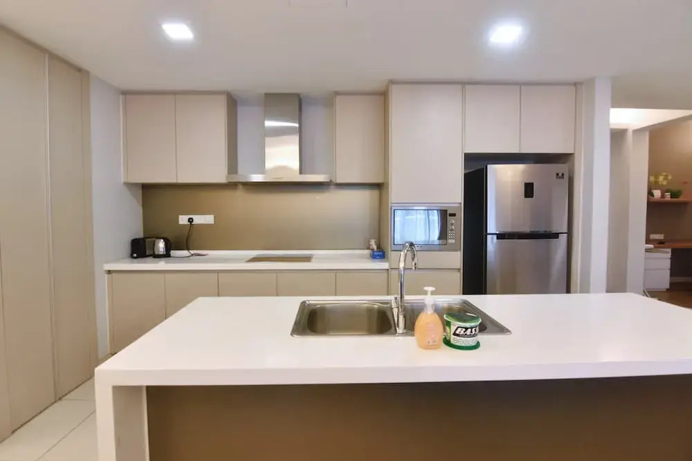 Pet Friendly Comfy 3BR Apt Bathtub & Parking