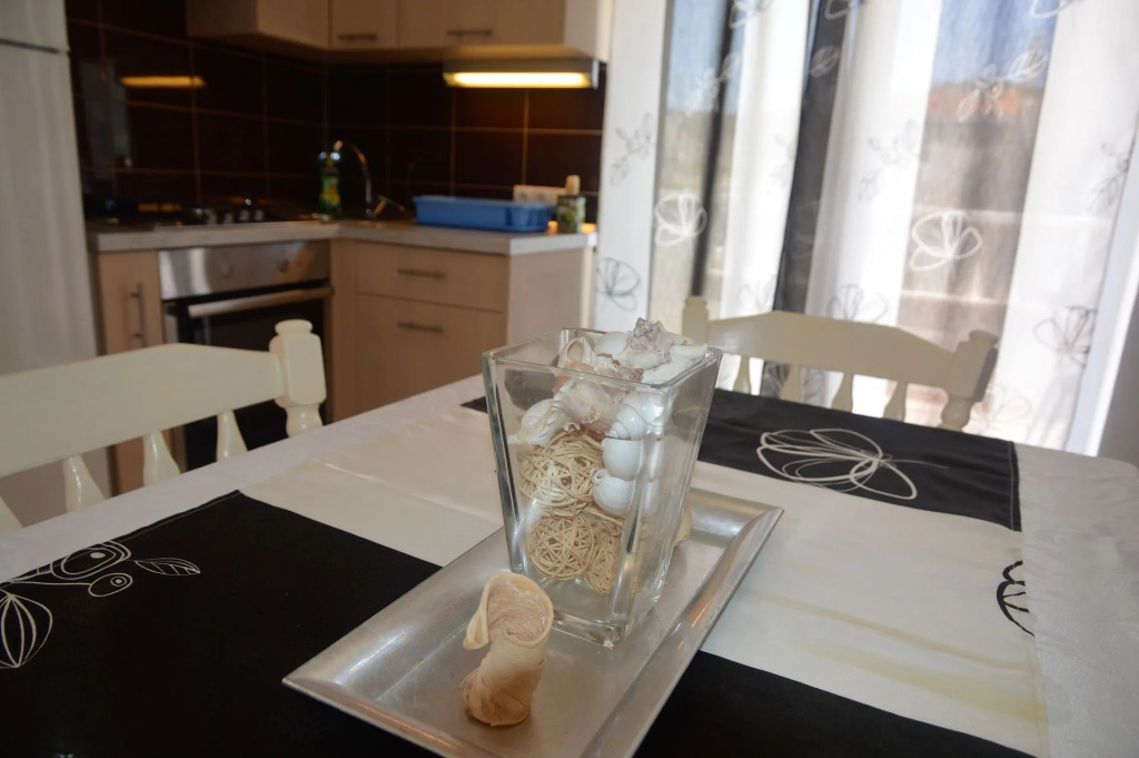 Remarkable 1-bed Apartment in Marina