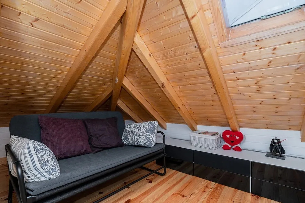 Attic Apartment With Balcony in Bairro Alto