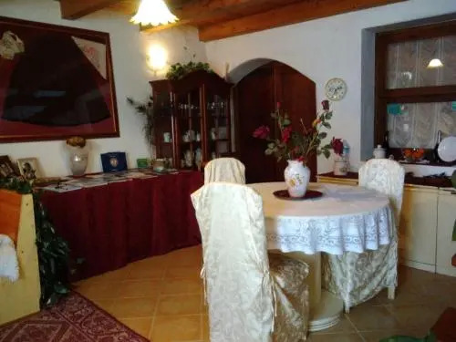 Domus Maria