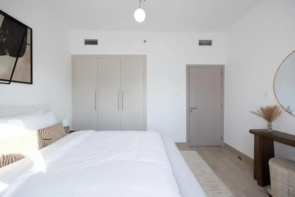 802-Bloomfields Curated 1BR  WatersEdge8