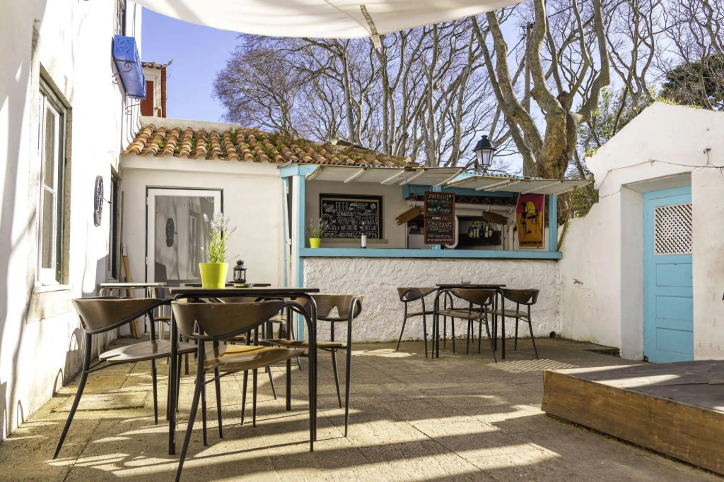 Nice Way Cascais Hostel & Surfcamp