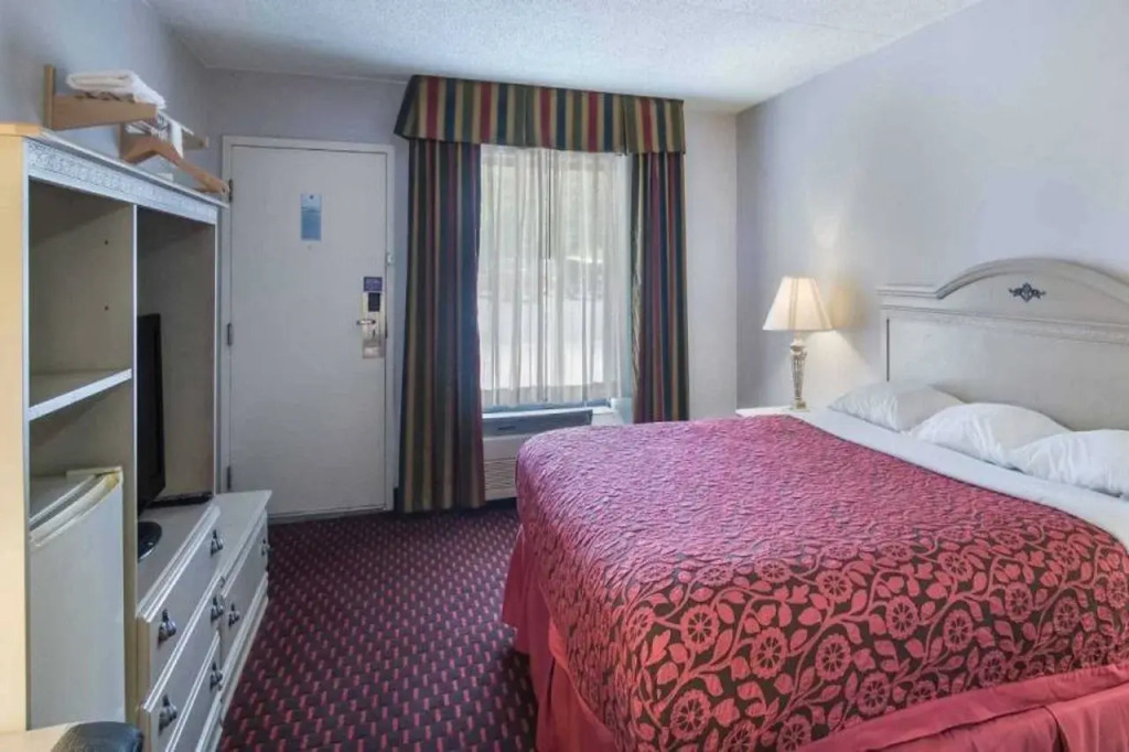 Motel 6-London, KY