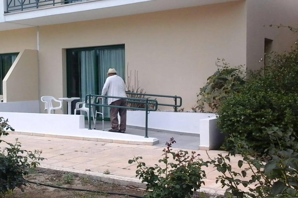 Natura Beach Hotel And Villas