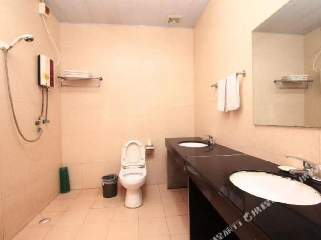 Zhonghui Fishing Village Hotel (Rizhao World Sailing Base)