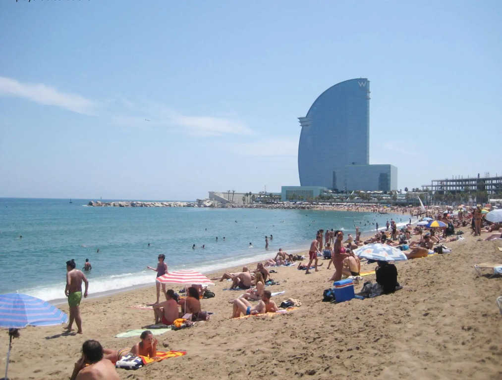 New flat in the center-Eixample Passeig de Gracia
