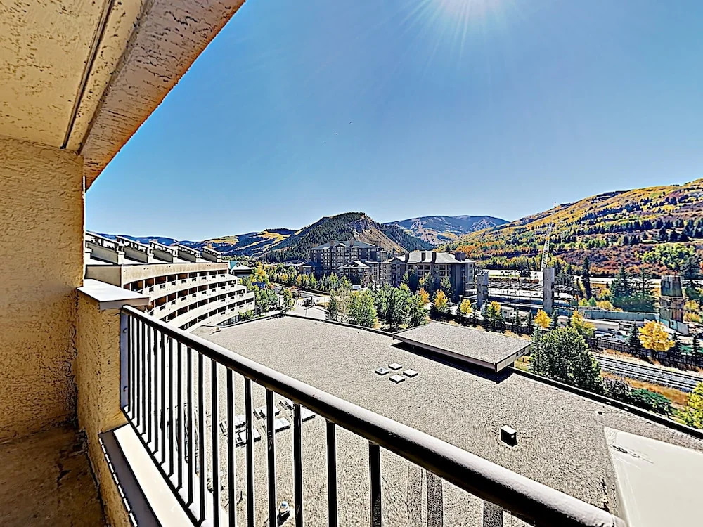 Benchmark #611 - 3 Br Condo