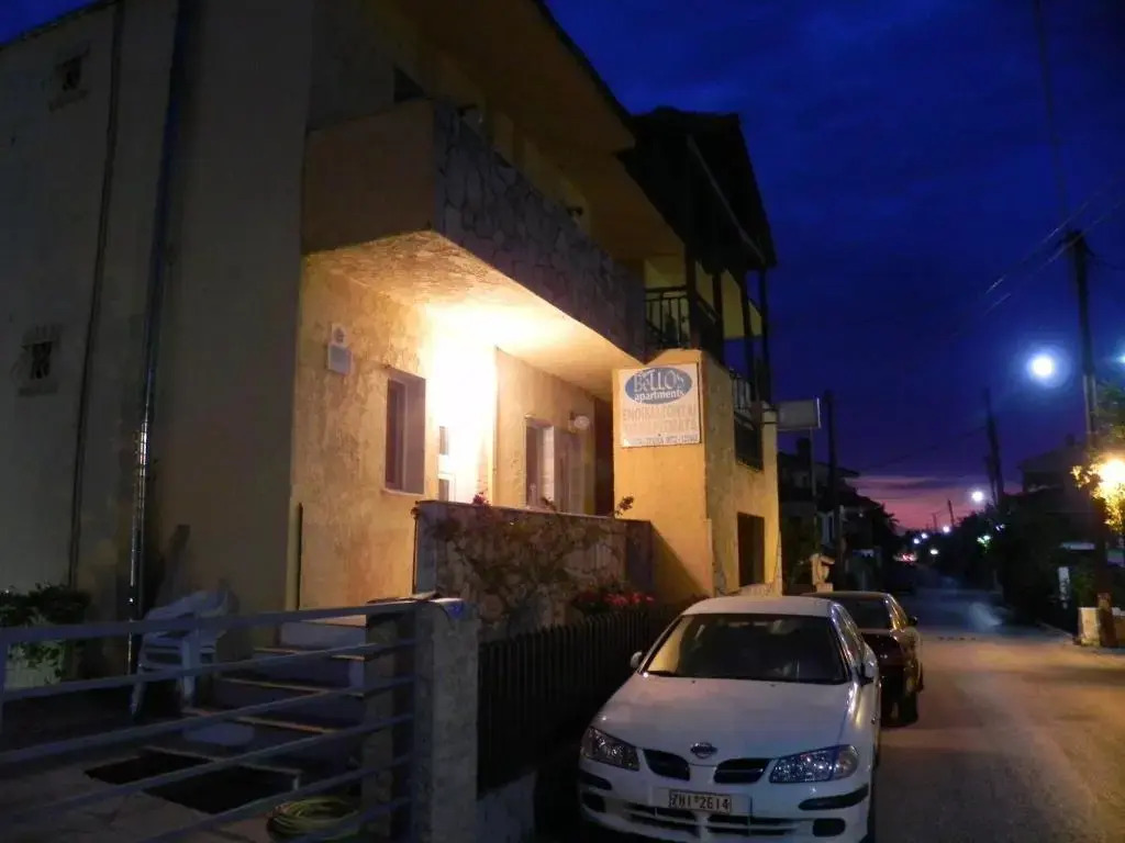 Bellos Apartments
