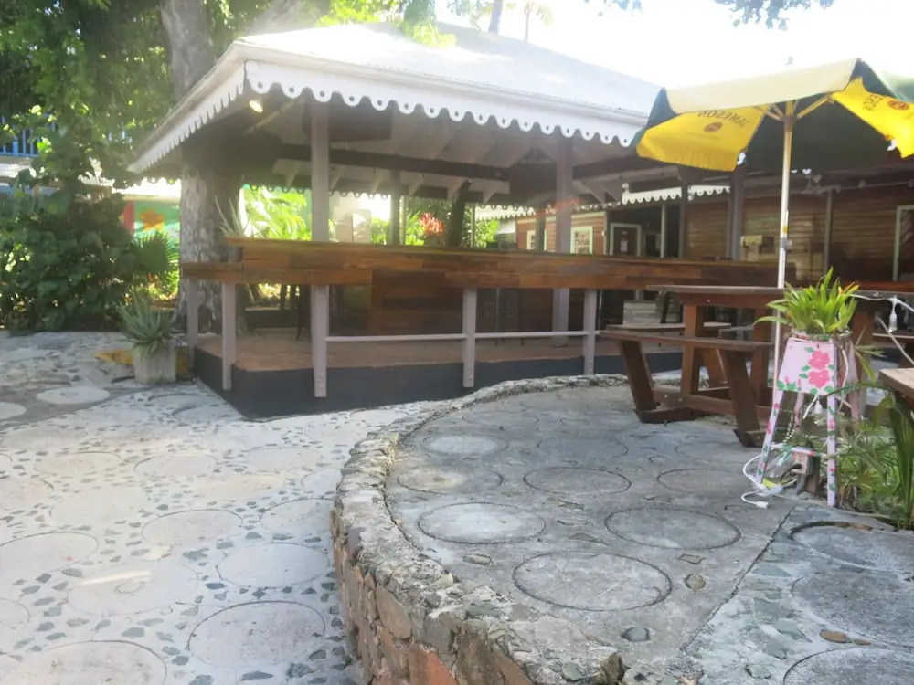 Tillett Hostel And Guesthouse
