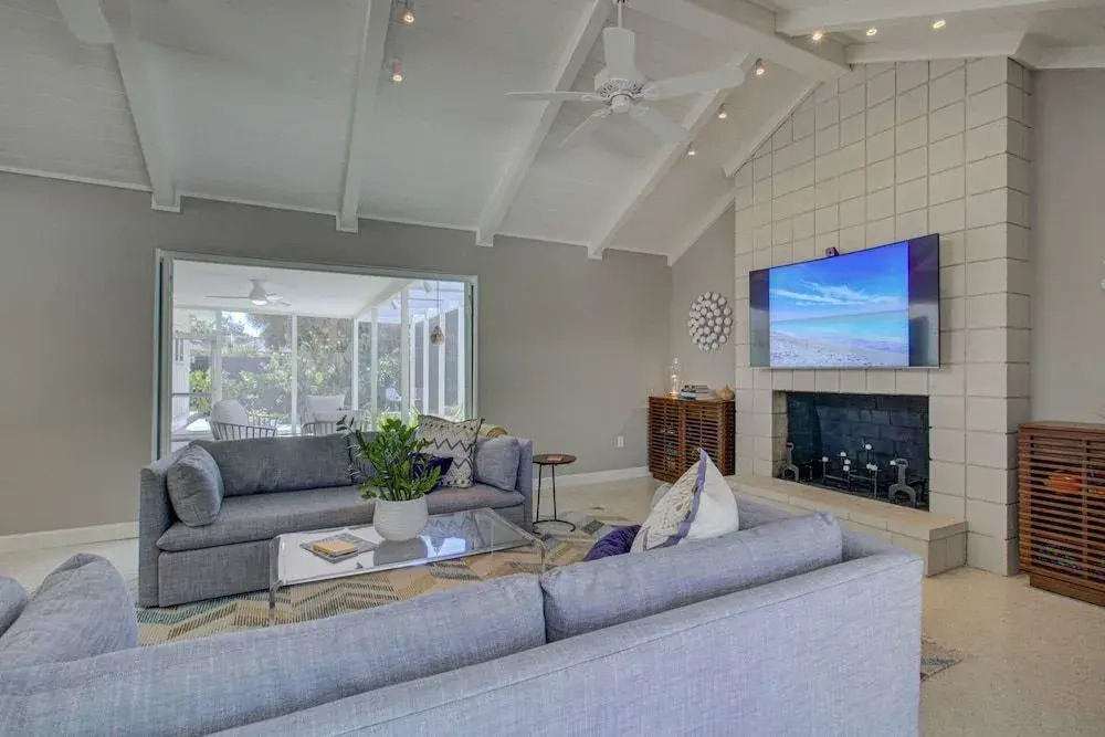 Majestic Coastal Escape