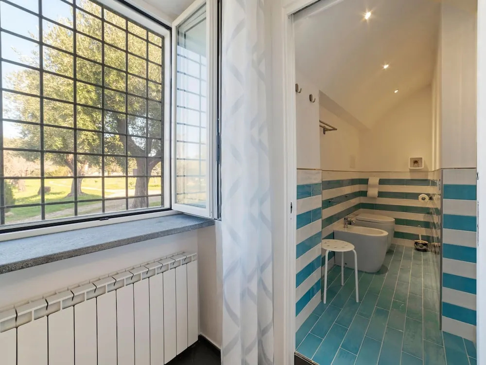 Cosy Holiday Home in Santa Maria di Castellabate With Garden