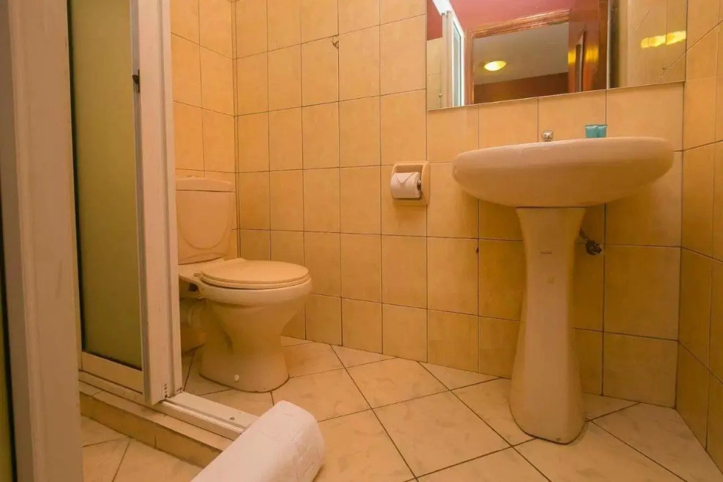 Plus 254 Hotel