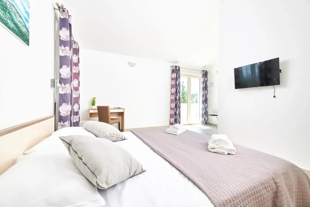 Villa Melli by Villas Holiday