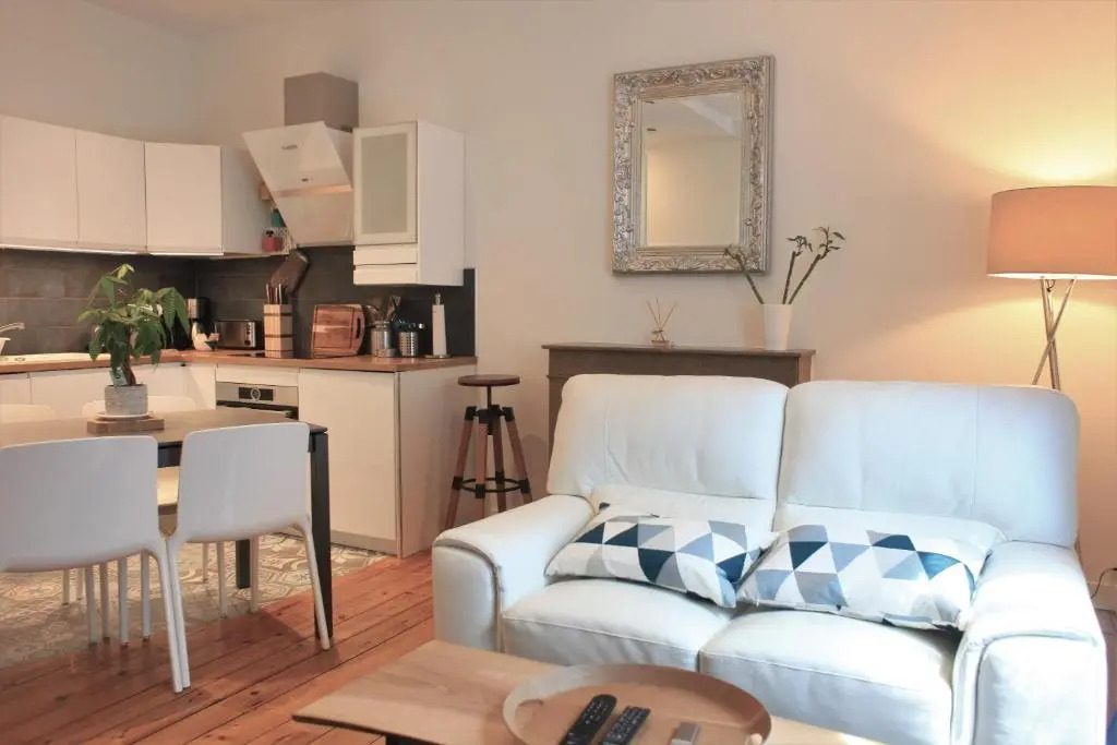 70 rue Thiers Championnet, close SNCF, new & design, 2 bedrooms, 1 office