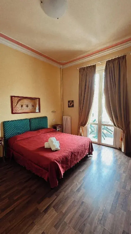 Room-viareggio Rooms Facing the sea