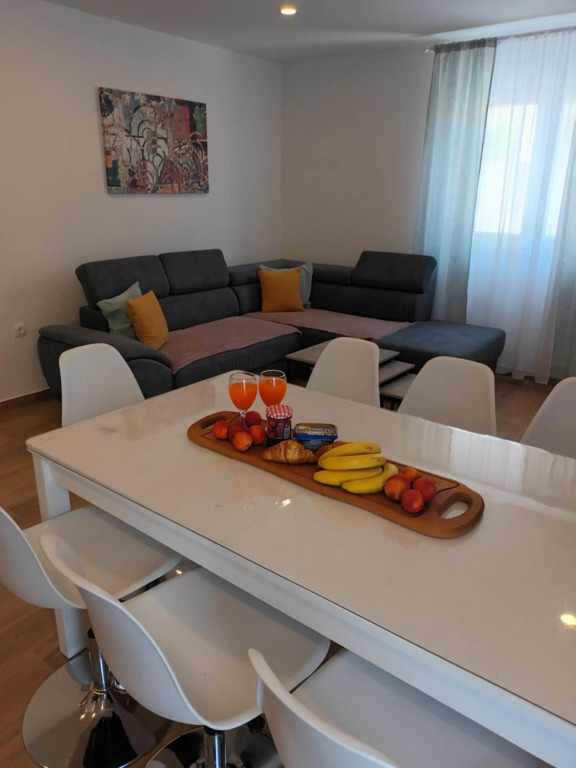 Apartmani Tolj