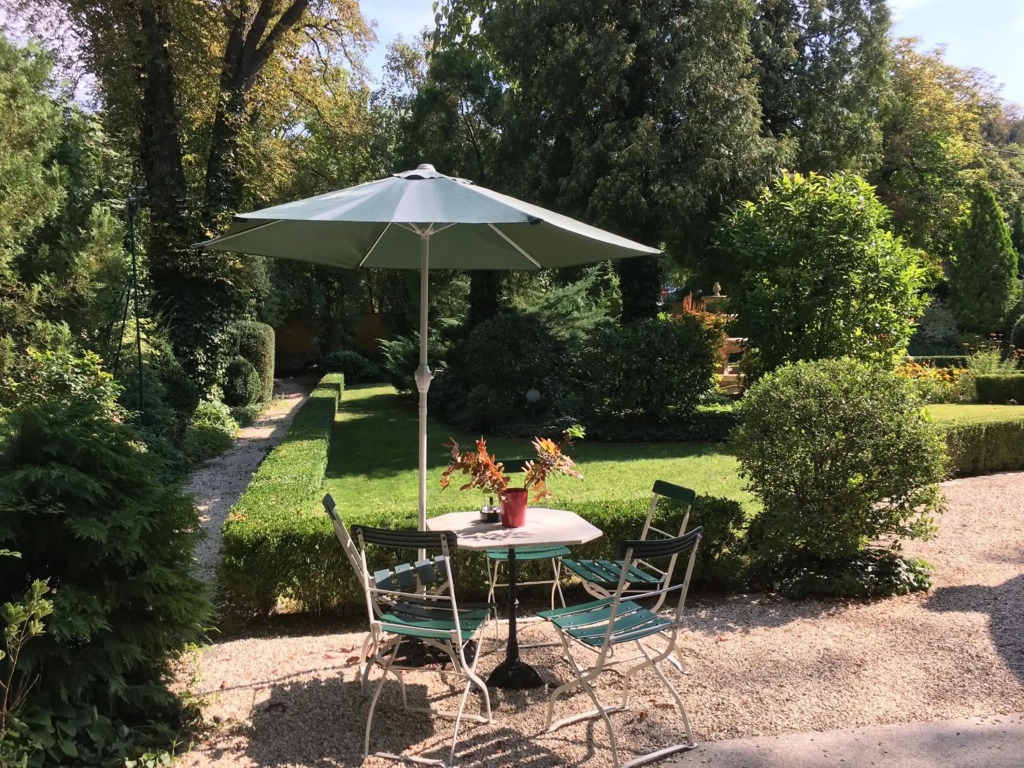 Buda Hills villa apartment