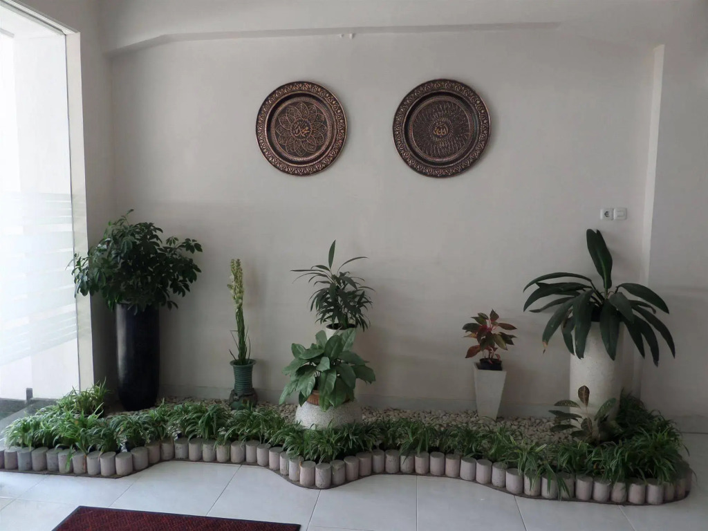 Arini Hotel