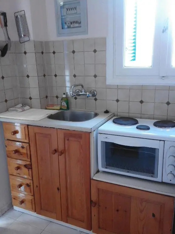 Aprilis Apartments