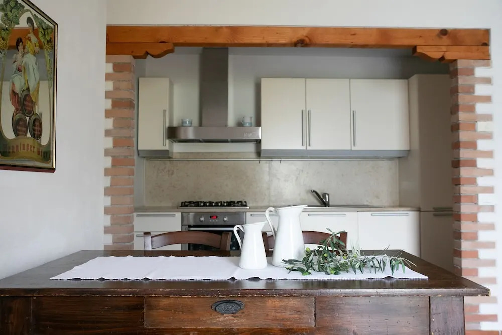 IseoLakeRental - La Stallina - Monte Isola