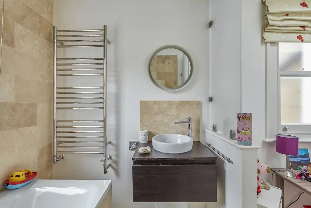 Stylish Family home near Camden