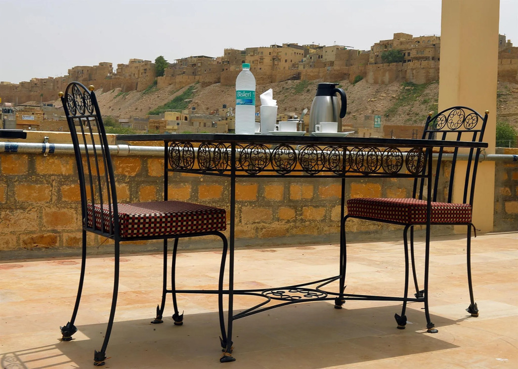 Hotel Sky Plaza - Best ever view of Jaisalmer Fort