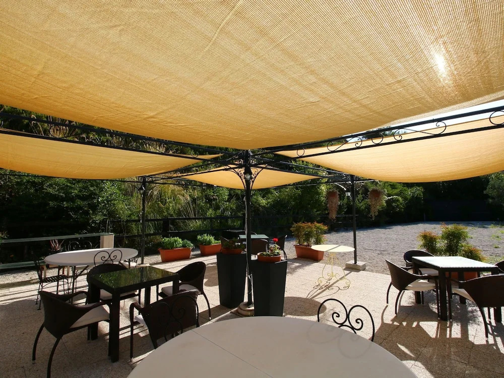 Apartment With Pool, Between sea and Mountains, Restaurant, Wifi