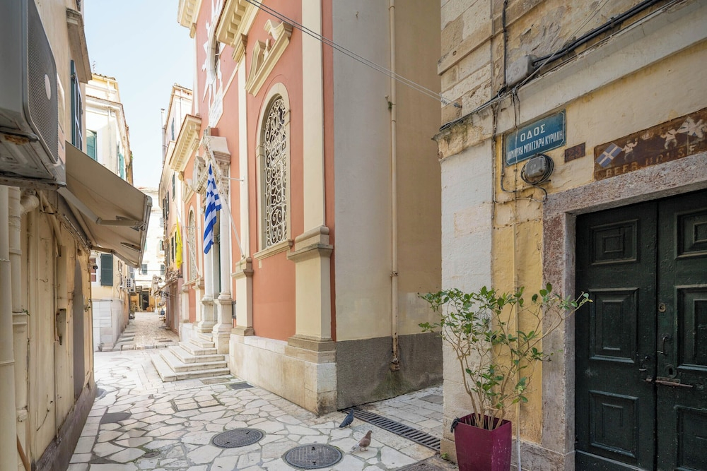 Kâmara Old Town Studios