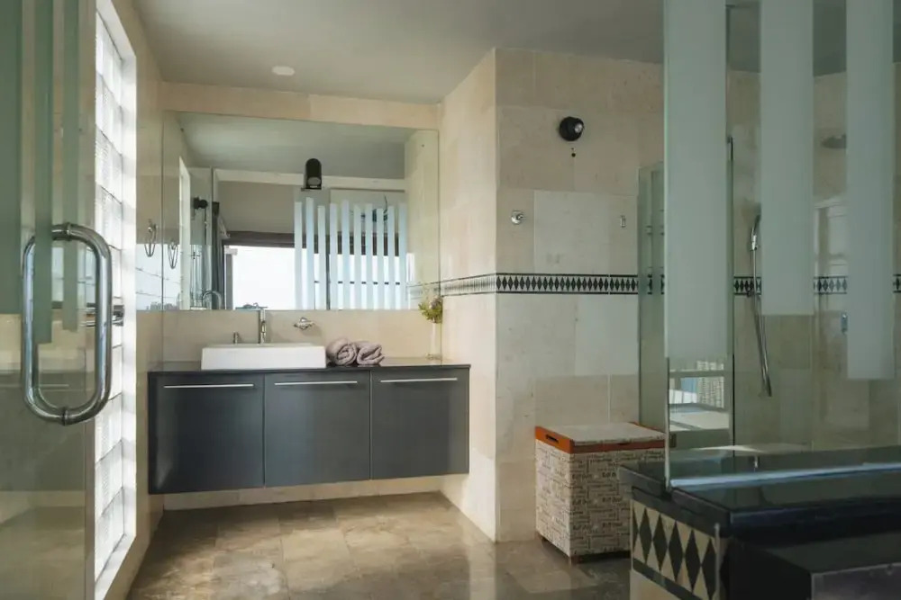 Blue Marlin 6-BR Villa Singaraja Bali