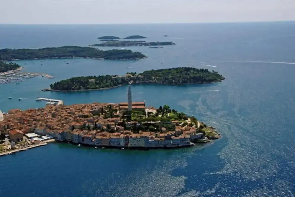 Rovinj Seaside Apartment for 3