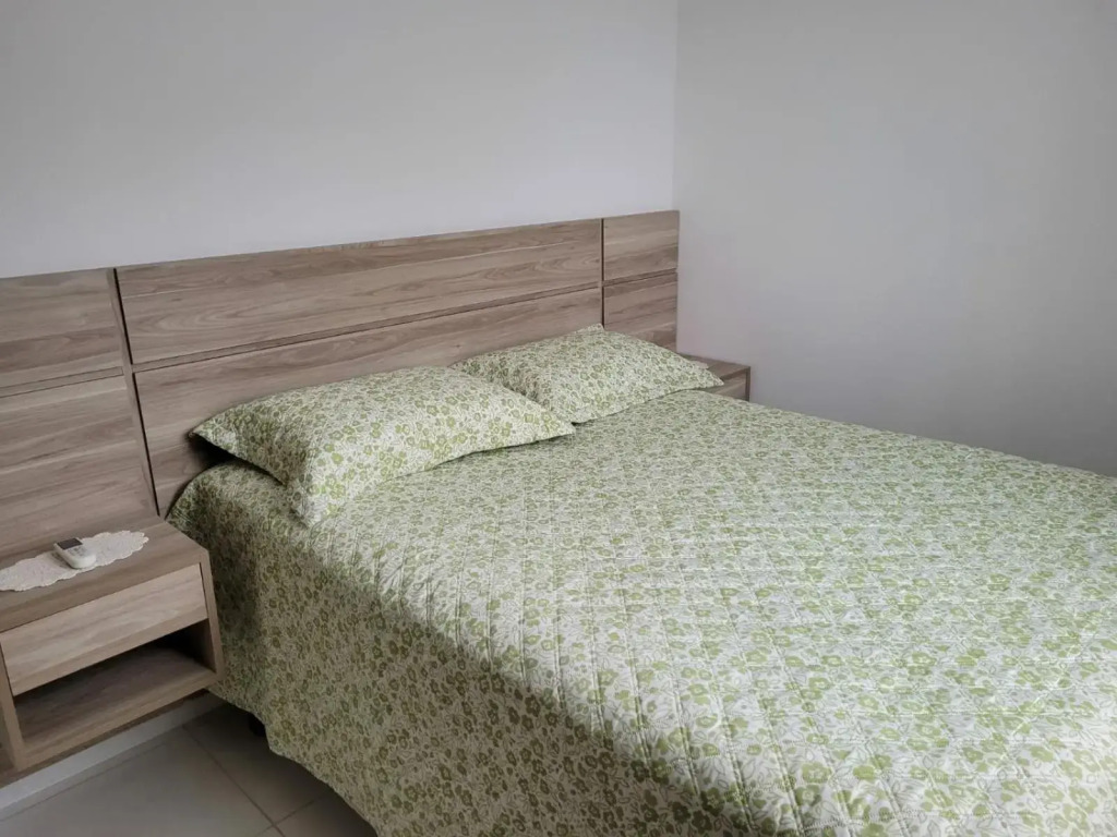 Apartamento com 2 quartos para 5 hóspedes - Recanto do Cardeal - Praia de Bombas-Bombinhas