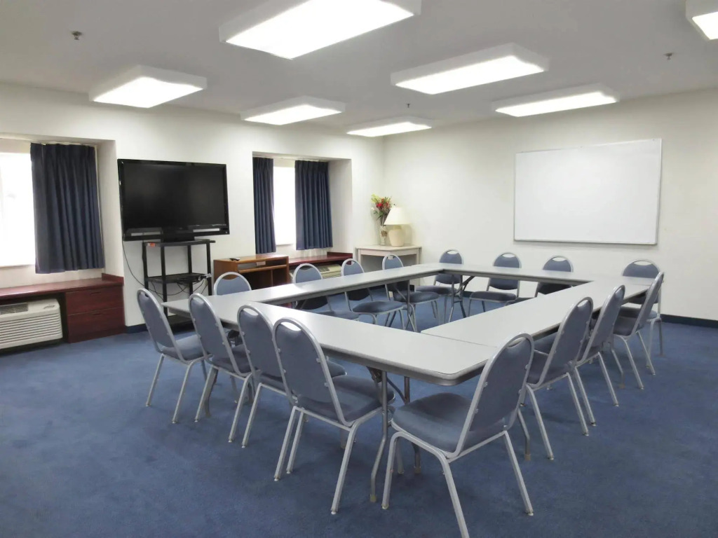 Americas Best Value Inn & Suites Maryville