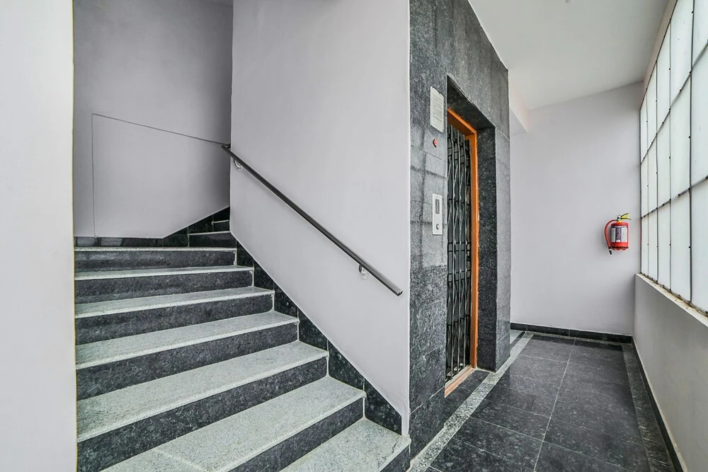 OYO 13498 Infinity Service Apartments