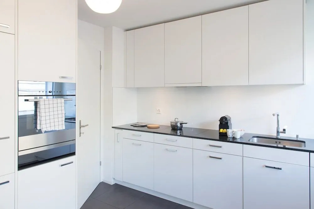 Zh Kreuzplatz I Hitrental Apartment