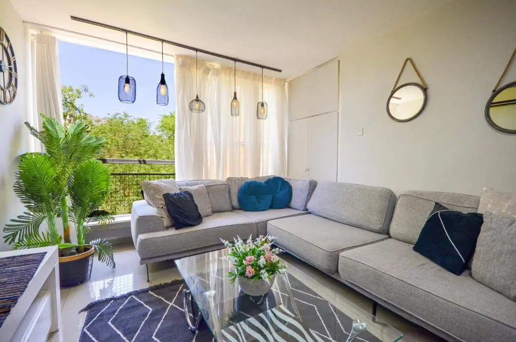 Designed amazing 3BR Apartment - Yalarent