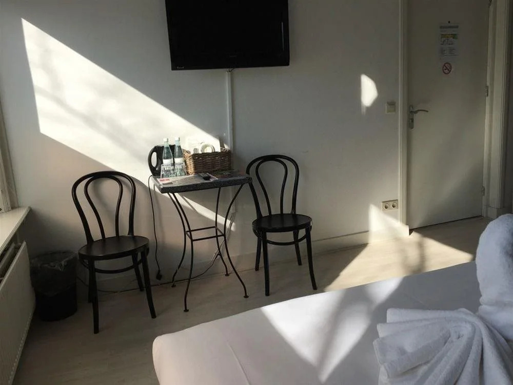 Bell's Rooms & Suites