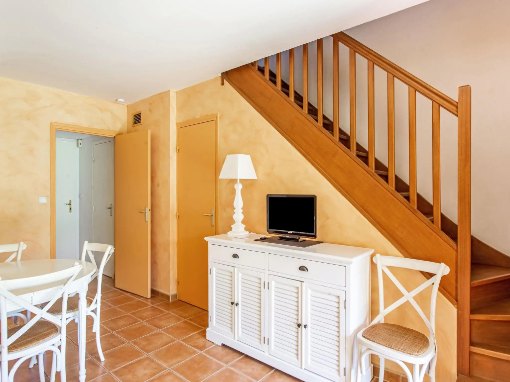 Comfy Holiday Home with Swimming Pool, Garden, Terrace, Pond
