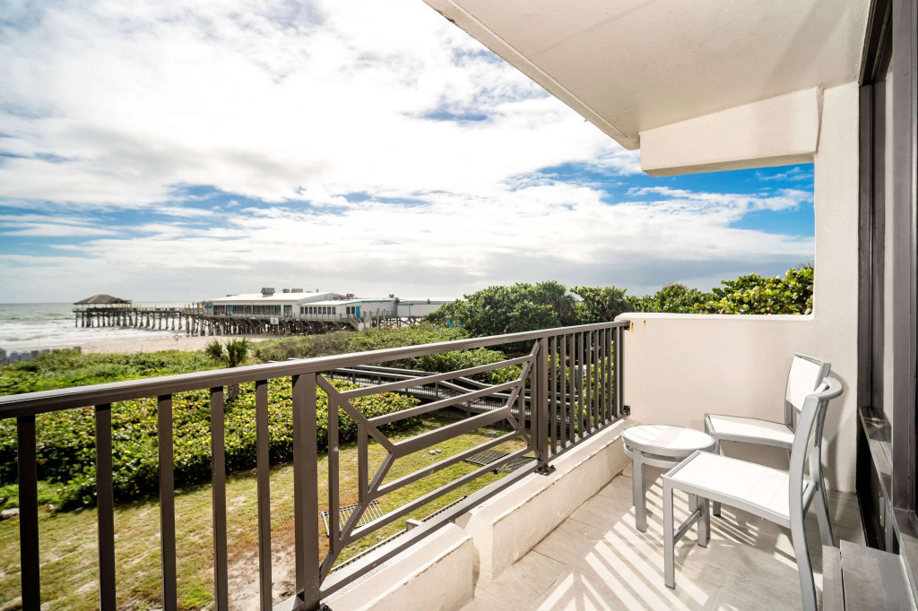 La Quinta by Wyndham Cocoa Beach Oceanfront
