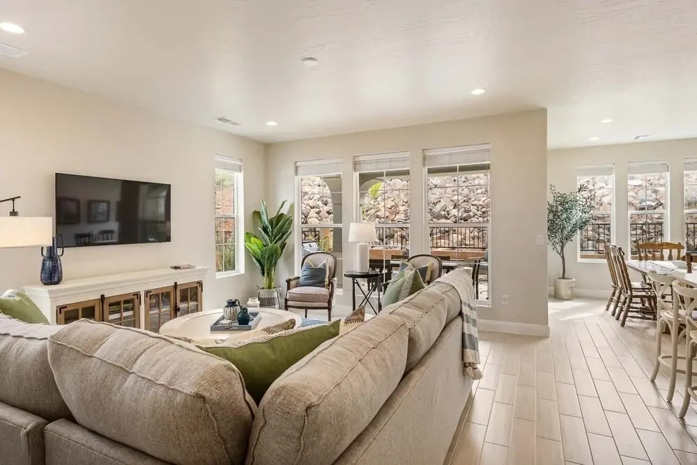 Black Rock Hills 5 Bedroom Home