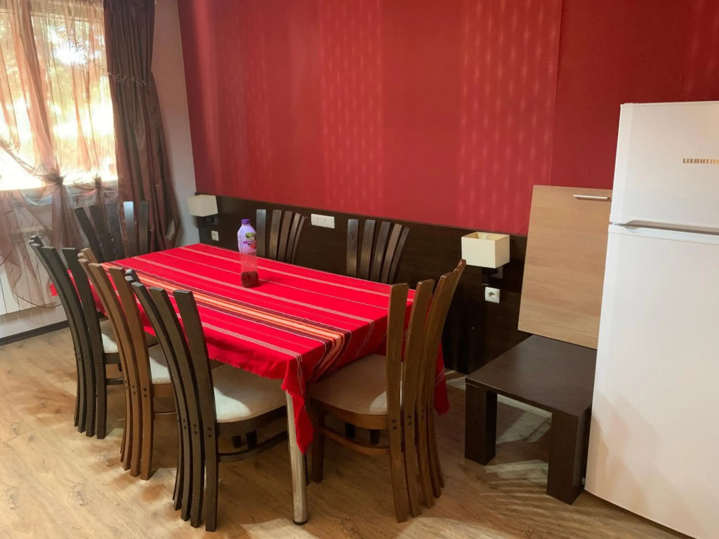 7 apartments in Alexander complex