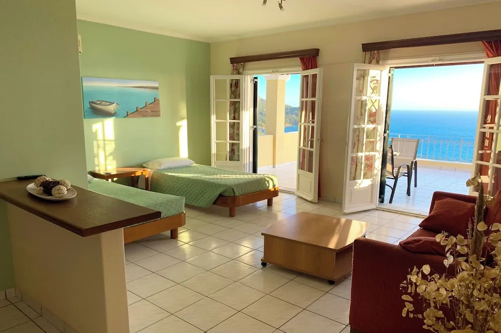 Natalia Loft Apartment C With Panoramic sea Views of Agios Gordios bay
