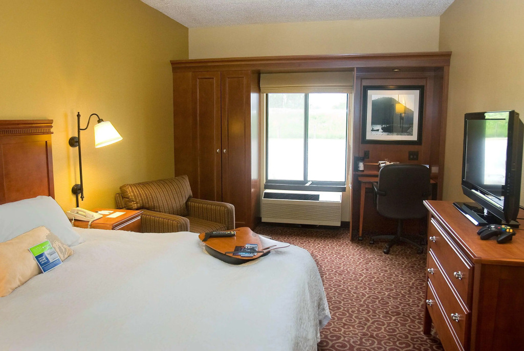 Spark by Hilton Green Bay
