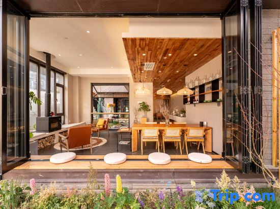 Lu Ming Bieyuan · Independent Villa Homestay (Xi'an Bell and Drum Tower as well as City Wall Store)