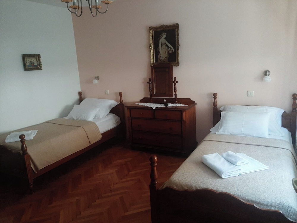 House Dragica
