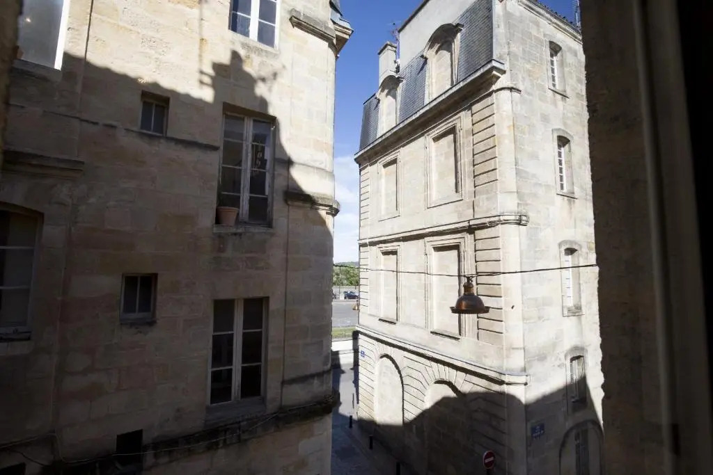 Centre Historique - Tour du Pin 2
