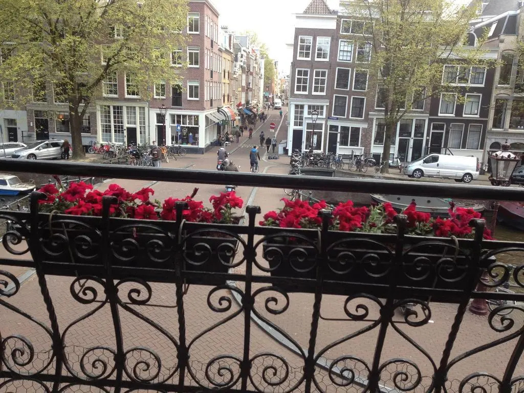Bij Tijn op de Gracht