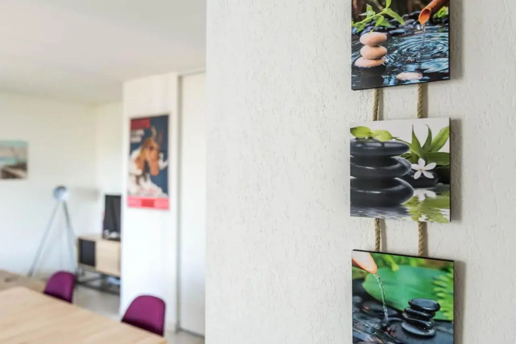 La Loge du Minotaure, Parking Et Bureaux