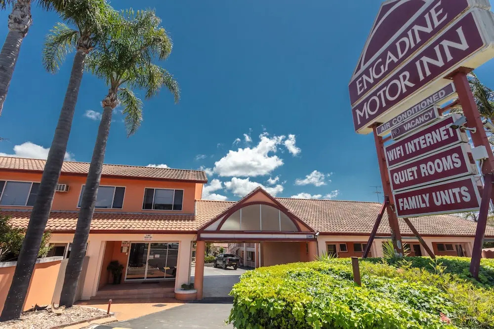 Engadine Motor Inn
